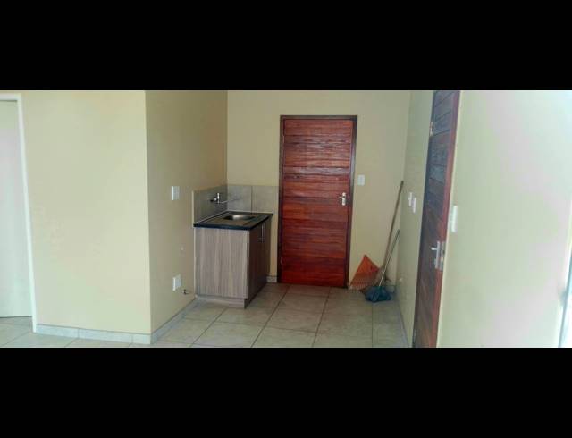 2 BEDROOM FREEHOLD FOR SALE IN SALFIN